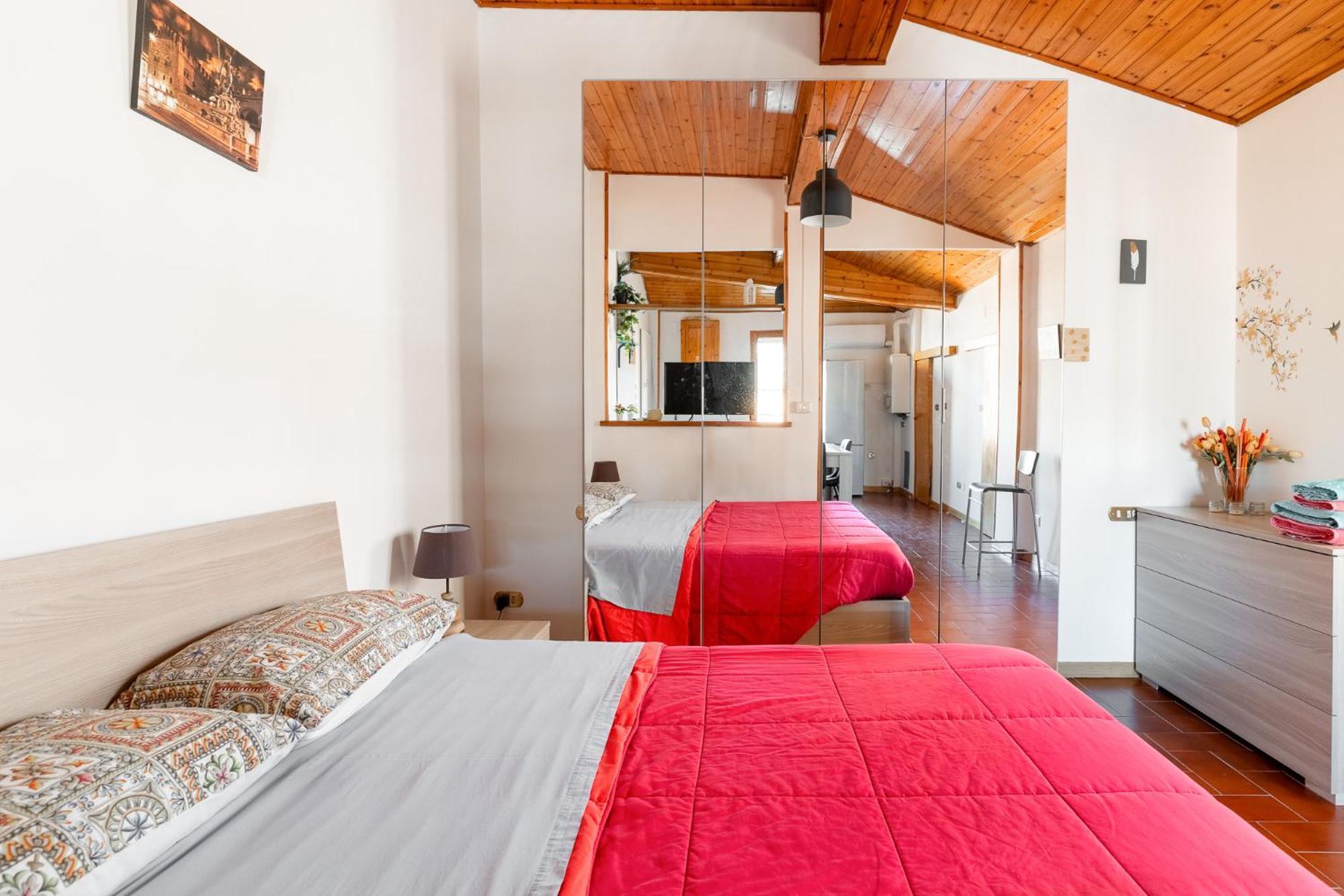 Social Costa-Holiday & Business Apartment Болонья Экстерьер фото